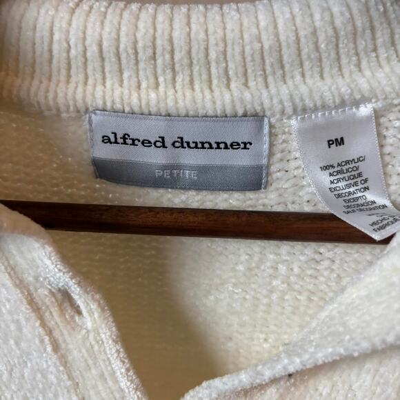 Alfred Dunner Vintage Embroidered Collared Sweater – Petite Medium - Picture 3 of 6